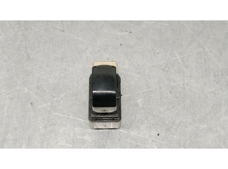 Recambio de mando elevalunas delantero derecho para chevrolet aveo / kalos hatchback (t200) 1.2 referencia OEM IAM 96469947 9646