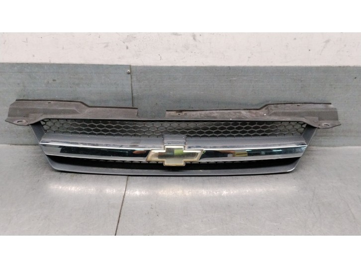 Recambio de rejilla delantera para chevrolet aveo / kalos hatchback (t200) 1.2 referencia OEM IAM 96618859 96618859 