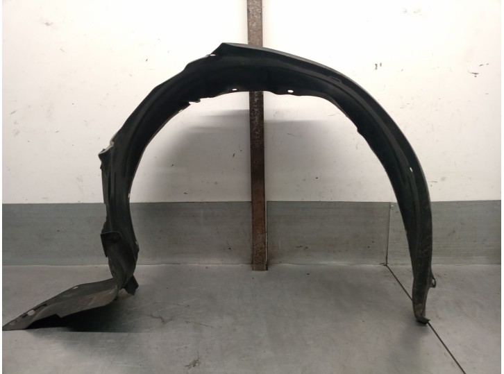 Replacement front right wheel arch for Mazda MPV II (LW) 2.0 (LWEW) OEM IAM reference LC6456130B LC6456130B
