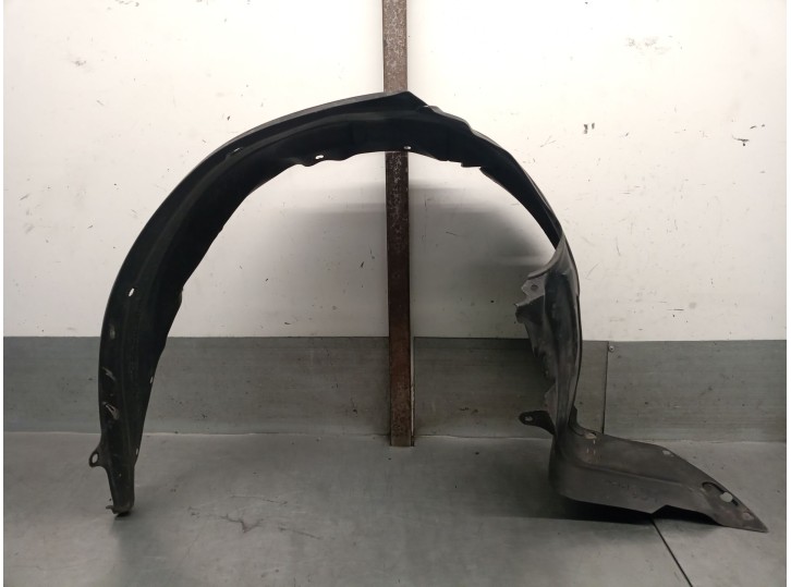 Replacement front left wheel arch for Mazda MPV II (LW) 2.0 (LWEW) OEM IAM reference LC6456140B LC6456140B