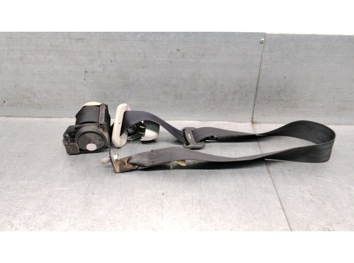 Recambio de cinturon seguridad trasero derecho para mazda 5 (cw) 1.8 mzr referencia OEM IAM CC3357730C CC3357730C10 