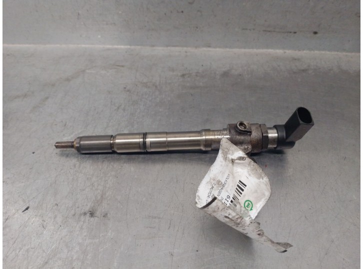 Recambio de inyector para volkswagen polo v (6r1, 6c1) 1.6 tdi referencia OEM IAM 03L130277B 