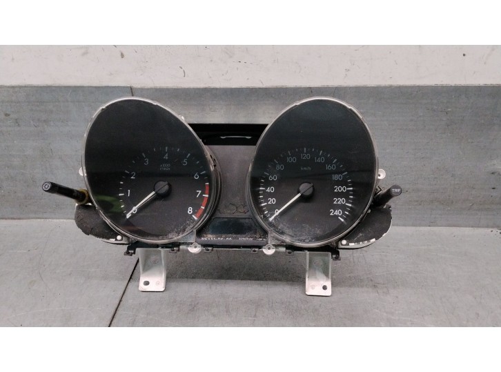 Recambio de cuadro instrumentos para mazda 5 (cw) 1.8 mzr referencia OEM IAM CG1555471 CG1555471 