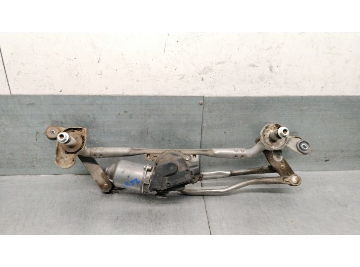 Recambio de motor limpia delantero para mazda 5 (cw) 1.8 mzr referencia OEM IAM CC2967340B CC2967340B 
