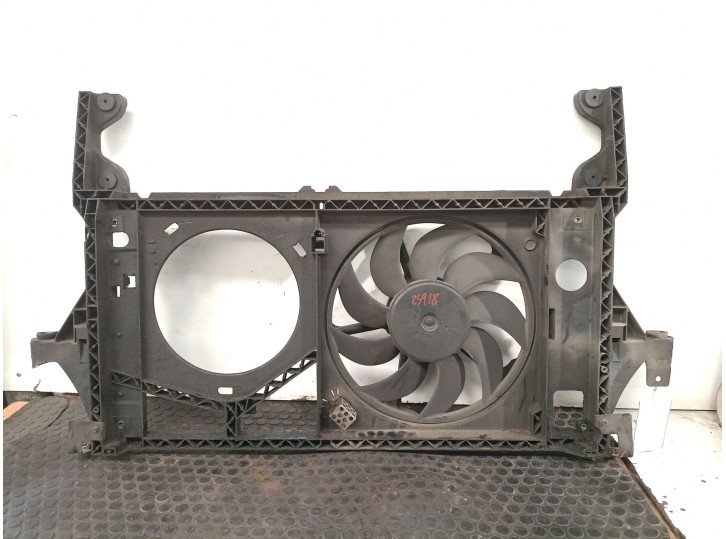 Recambio de electroventilador para renault master ii furgoneta (fd) 2.5 dci referencia OEM IAM 8200708115 993315LB 