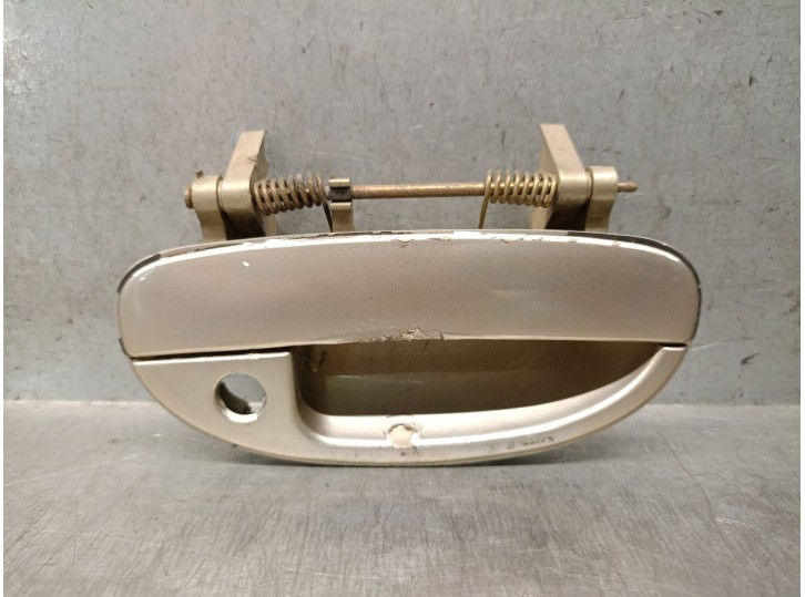 Replacement front right exterior door handle for Daewoo Nubira Sedan (j150) 1.6 16V OEM IAM reference 96308043 96308043 