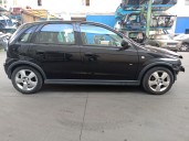 opel corsa c (x01) del año 2004