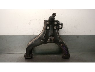 Recambio de brazo suspension inferior delantero izquierdo para nissan cabstar (f24m, f24w) 35.13 dci, 45.13 dci 2.5 (f24m) refer