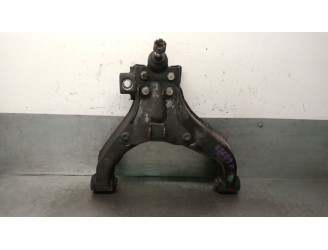 Recambio de brazo suspension inferior delantero derecho para nissan cabstar (f24m, f24w) 35.13 dci, 45.13 dci 2.5 (f24m) referen