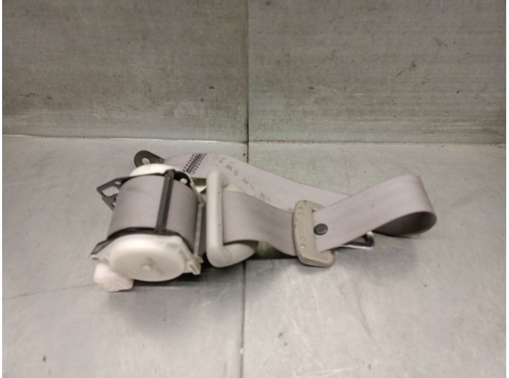 Recambio de cinturon seguridad trasero derecho para mazda mpv ii (lw) 2.0 (lwew) referencia OEM IAM LC6457730A05 LC6457730A05 