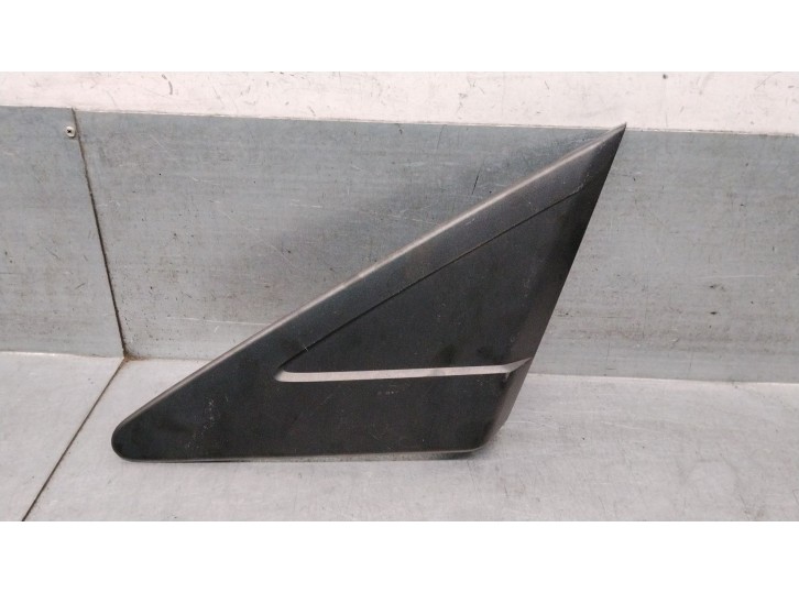 Recambio de molduras delanteras para mazda 5 (cw) 1.8 mzr referencia OEM IAM C51369165 C5136916YA 