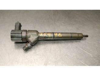 Recambio de inyector para hyundai i30 (fd) 1.6 crdi referencia OEM IAM 338002A900 0445110320