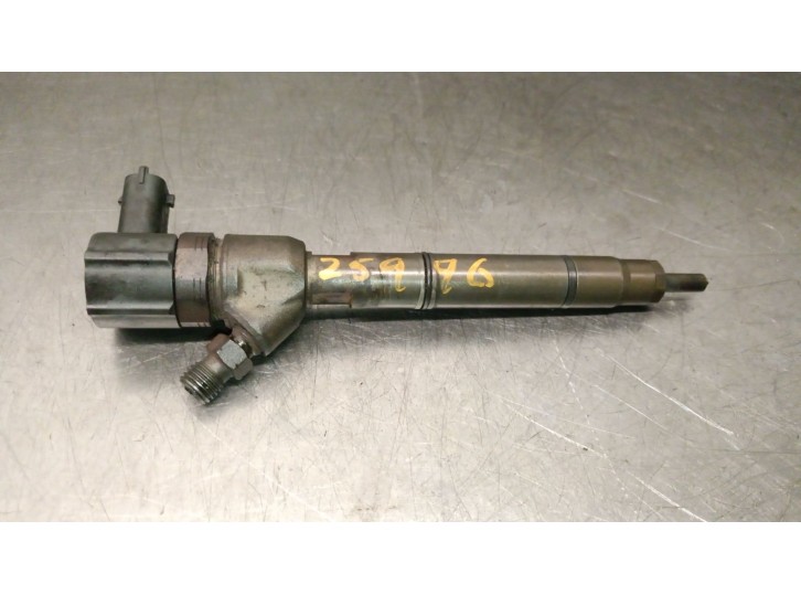 Recambio de inyector para hyundai i30 (fd) 1.6 crdi referencia OEM IAM 338002A900 0445110320