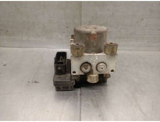 Replacement ABS unit for Mazda MPV II (LW) 2.0 (LWEW) OEM IAM reference MD2WD1H31D2 LCY0437AZB 