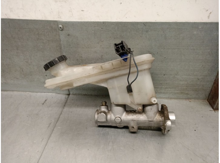 Recambio de bomba freno para mazda mpv ii (lw) 2.0 (lwew) referencia OEM IAM LC644340ZA LC644340ZA 