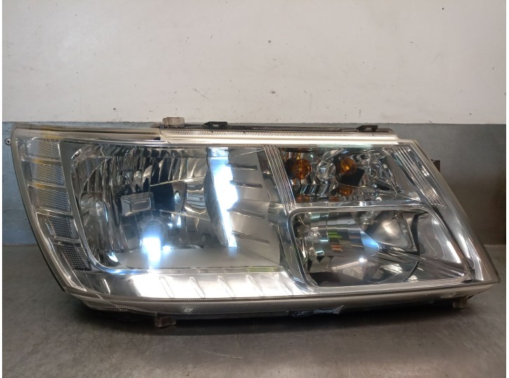 Recambio de faro derecho para fiat freemont (345_) 2.0 jtd referencia OEM IAM K05067788AC K05067788AC 