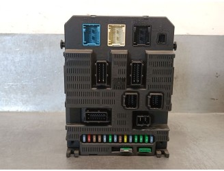 RELAY / FUSE BOX 9659285580 
