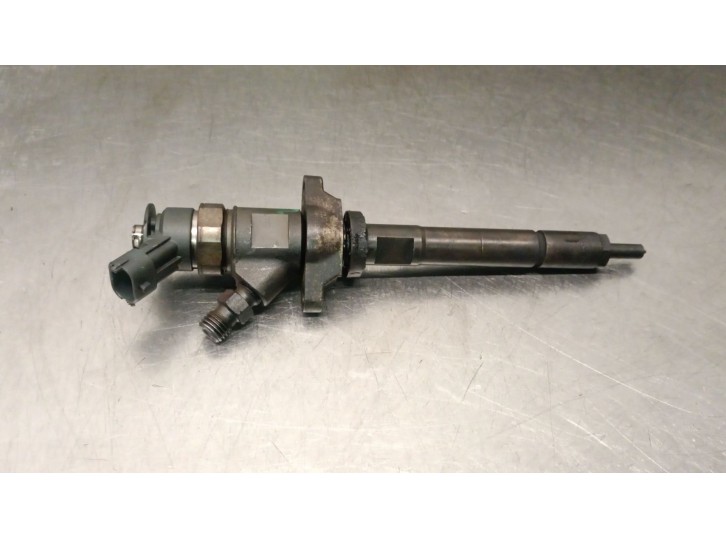 Replacement injector for Citroën C4 I (LC_) 1.6 HDi OEM IAM reference 0445110297 0445110297