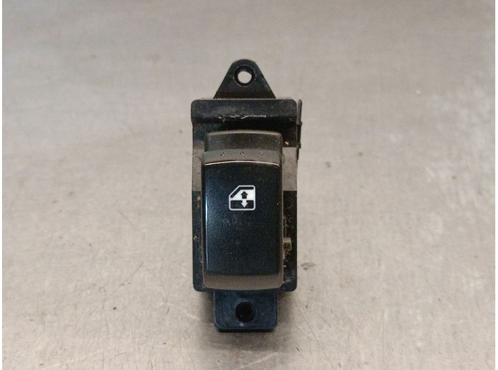 Recambio de mando elevalunas delantero derecho para fiat 500l (351_, 352_) 1.4 (199lyb1b) referencia OEM IAM 735555019 735663196
