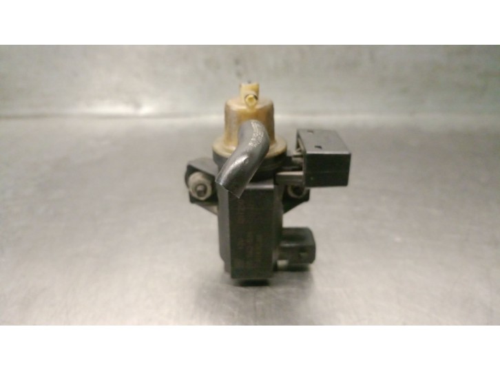 Recambio de electrovalvula vacio para opel insignia a (g09) 2.0 cdti (68) referencia OEM IAM 55563534 70142001