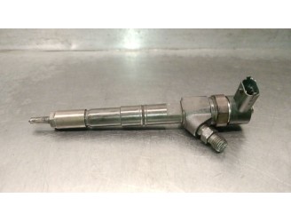 Recambio de inyector para opel insignia a (g09) 2.0 cdti (68) referencia OEM IAM 0445110327 0445110327