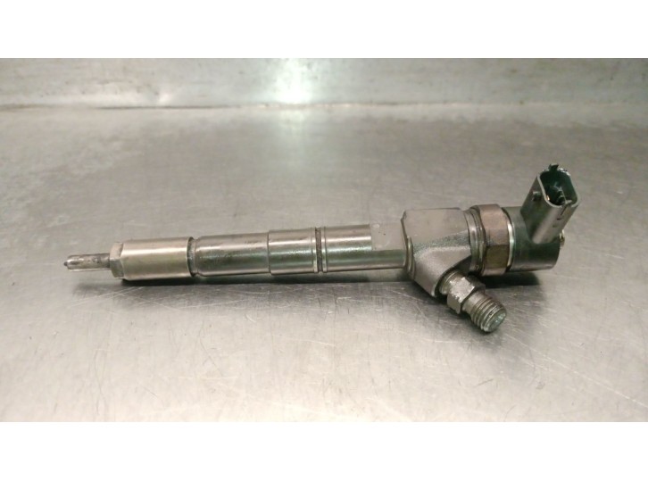 Recambio de inyector para opel insignia a (g09) 2.0 cdti (68) referencia OEM IAM 0445110327 0445110327