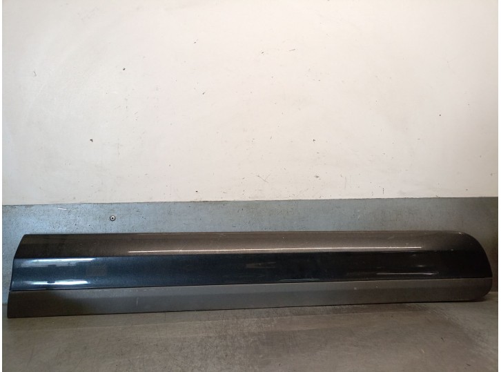 Recambio de molduras delanteras para fiat 500l (351_, 352_) 1.4 (199lyb1b) referencia OEM IAM 735651106 735663565 