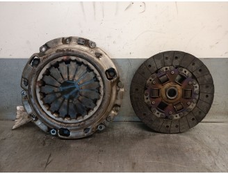 Replacement clutch kit for Mazda MPV II (LW) 2.0 (LWEW) OEM IAM reference FS0516410 FS0616460 