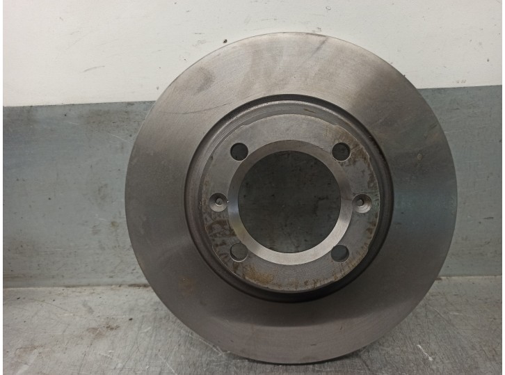 Replacement rear brake disc for Alfa Romeo 75 (162_) 1.6 CAT (162.B2B, 162.B2C) OEM IAM reference 6017143 