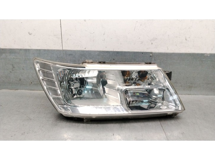 Recambio de faro derecho para dodge journey 2.0 crd referencia OEM IAM 05067788AA 5067788AC 