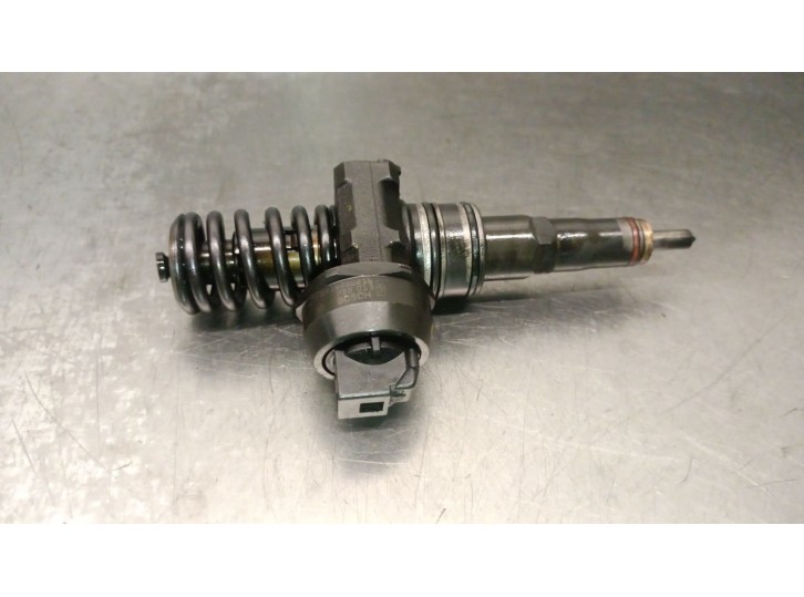 Recambio de inyector para skoda superb i (3u4) 1.9 tdi referencia OEM IAM 038130073BA 0414720216