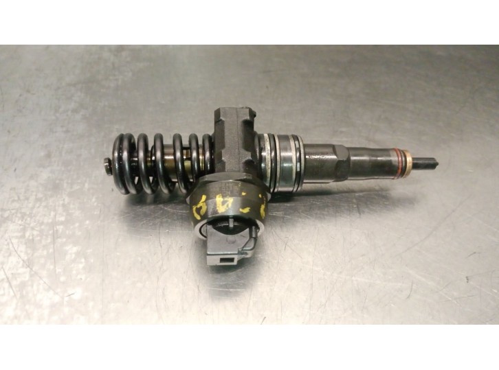 Recambio de inyector para skoda superb i (3u4) 1.9 tdi referencia OEM IAM 038130073BA 0414720216