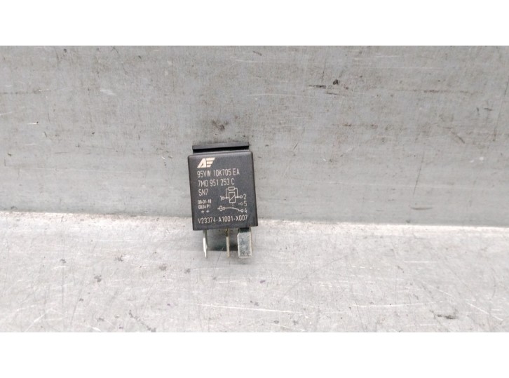 Recambio de rele para audi q5 (8rb) 3.0 tdi quattro referencia OEM IAM 7M0951253C 
