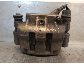 Recambio de pinza freno delantera izquierda para renault master ii furgoneta (fd) 3.0 dci 140 (hd0s, fd0s, hd1s) referencia OEM 