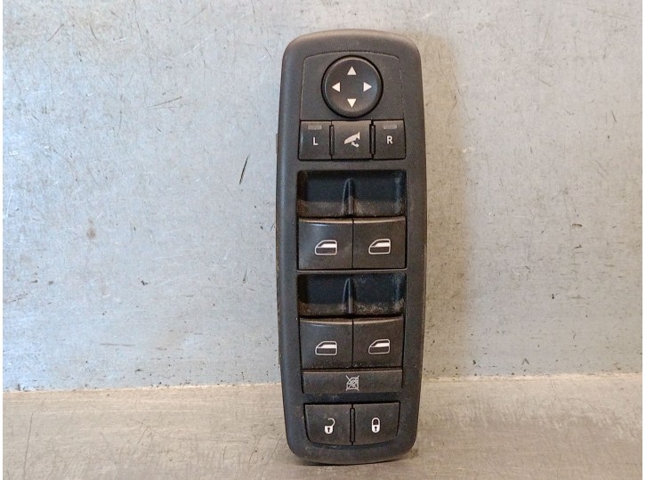 Recambio de mando elevalunas delantero izquierdo para dodge journey 2.0 crd referencia OEM IAM 68029021AB 68029021AA 