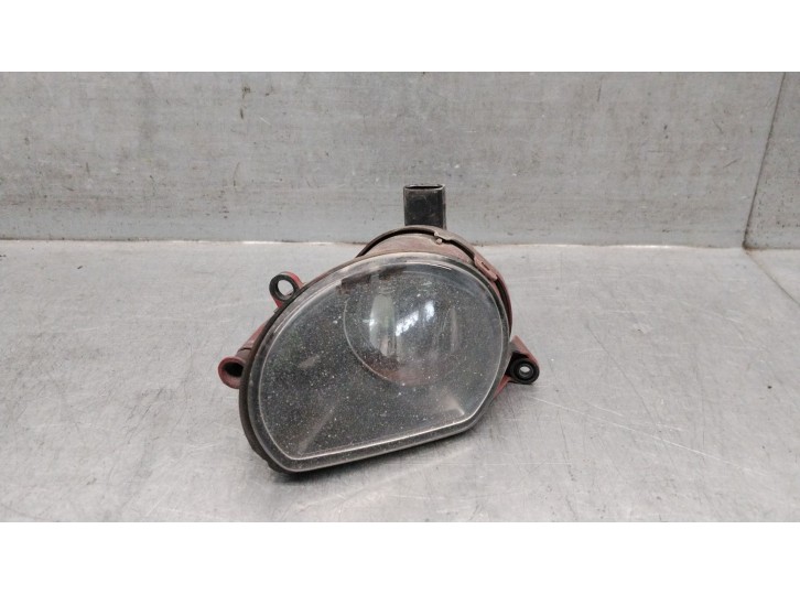 Replacement right fog light for Audi A3 Sportback (8PA) 2.0 TFSI OEM IAM reference 8P0941700A 8P0941700A