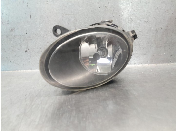 Replacement right fog light for audi a6 c6 (4f2) 2.7 tdi quattro OEM IAM reference 4F0941700 4F0941700 