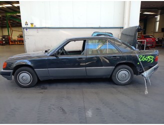 mercedes-benz 124 sedán (w124) del año 1992