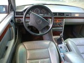mercedes-benz 124 sedán (w124) del año 1992