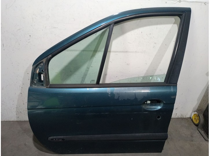 Replacement front left door for Renault Megane Scénic (JA0/1_) 1.6 E (JA0F) OEM IAM reference 7751474575 7751474575