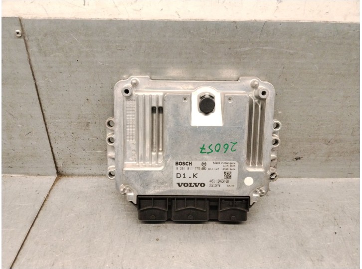 Recambio de centralita motor uce para volvo c30 (533) 1.6 d referencia OEM IAM 31211076 0281011775
