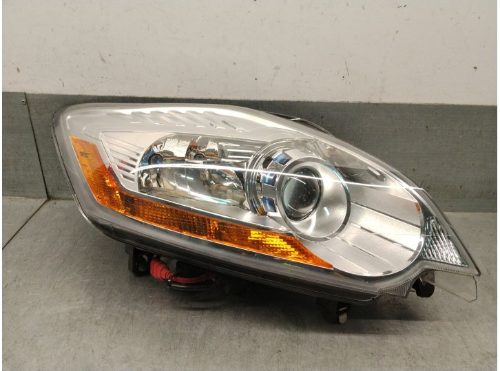 Recambio de faro derecho para ford kuga ii (dm2) 2.0 tdci referencia OEM IAM 8V4113W029AD 1717360 