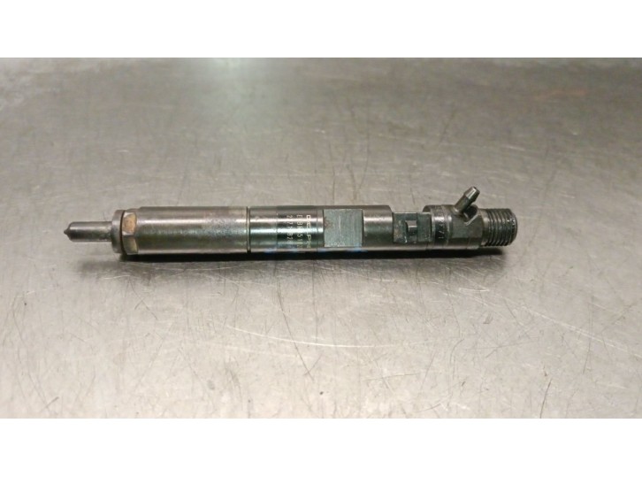 Recambio de inyector para renault twingo ii (cn0_) 1.5 dci (cn0e) referencia OEM IAM 8200815416 EJBR05102D