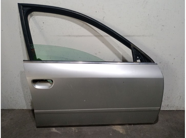 Replacement front right door for Audi A6 C5 (4B2, 4B4) 1.8 T OEM IAM reference 4B0831052D 4B0831052D 