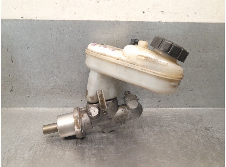 Recambio de bomba freno para renault twingo ii (cn0_) 1.5 dci (cn0e) referencia OEM IAM 8200403300 146505272R 