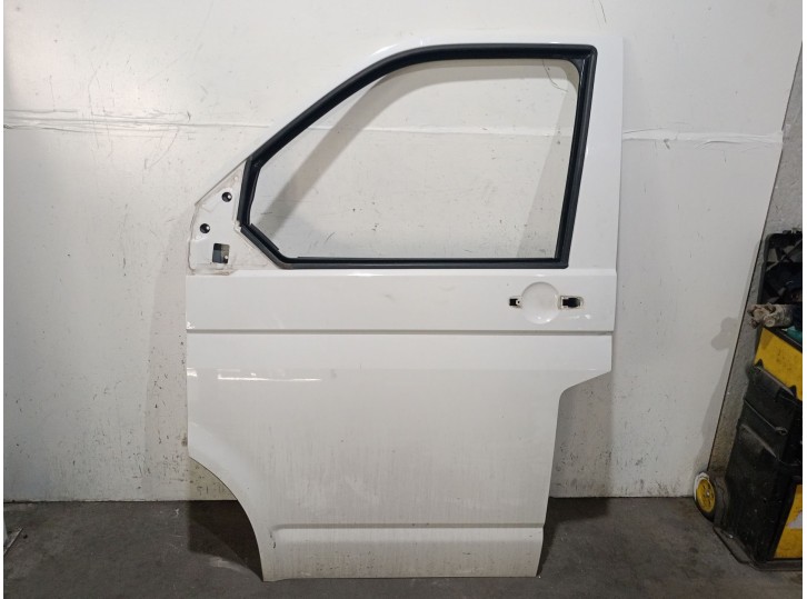 Front left door replacement part for Volkswagen Multivan T6 (SGF, SGM, SGN, SHM, SHN) 2.0 TDI OEM IAM reference 7E583105