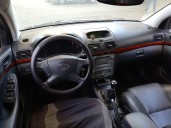 toyota avensis (_t25_) del año 2005