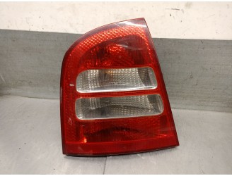 REAR LEFT TAIL LIGHT 1U6945111C 1U6945111C 