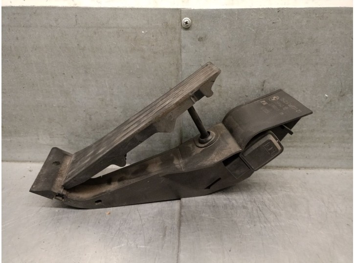 Recambio de potenciometro pedal para bmw 5 (e60) 520 i referencia OEM IAM 35406766931 35405A47457 