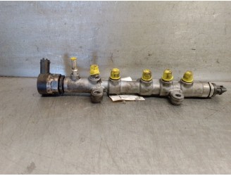 Recambio de rampa inyectora para land rover discovery v (l462) 2.0 sd4 4x4 referencia OEM IAM G4D39D280BA LR082273 0445214349